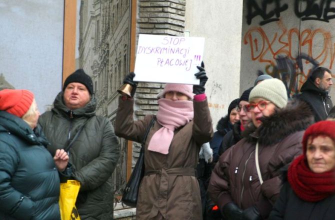 Protestowali pod Urzędem Miasta, doczekali się odpowiedzi