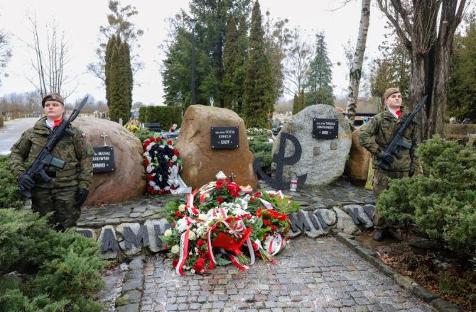 W hołdzie żołnierzom Armii Krajowej
