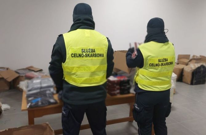 Zabezpieczyli prawie 10 tysięcy podrabianych towarów